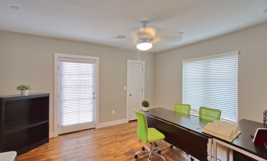 More Photos Of 131 W University Dr, Mesa Office Residential For Lease