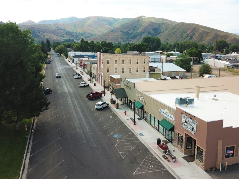 More Photos Of 177 Commercial St, Morgan Apartments For Sale