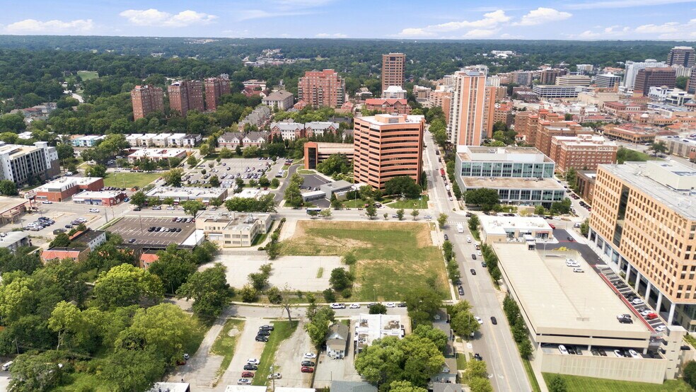 More Photos Of 4911 Walnut St, Kansas City Apartments For Sale