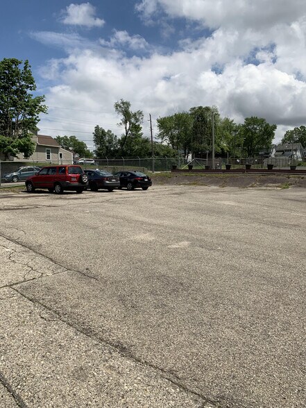 More Photos Of 420 Davis Ave, Dayton Warehouse For Lease