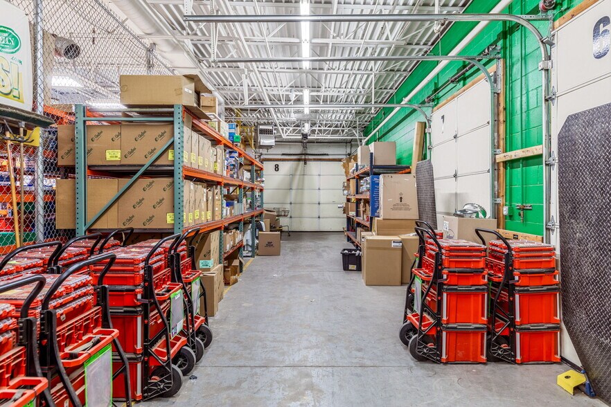 More Photos Of 4631 N Saint Peters Parkway, Saint Charles Flex For Sale