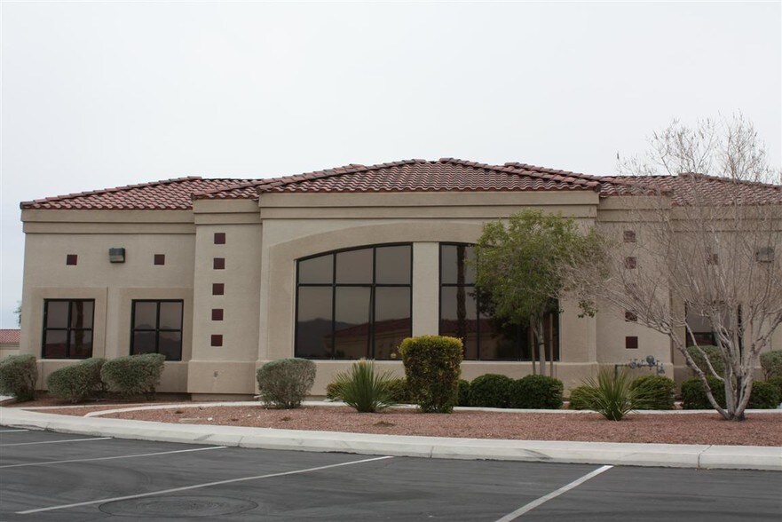 More Photos Of 3660 N Rancho Dr, Las Vegas Office For Lease