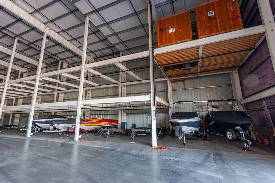 More Photos Of 4700 Marketplace Dr, Johnstown Warehouse For Sale