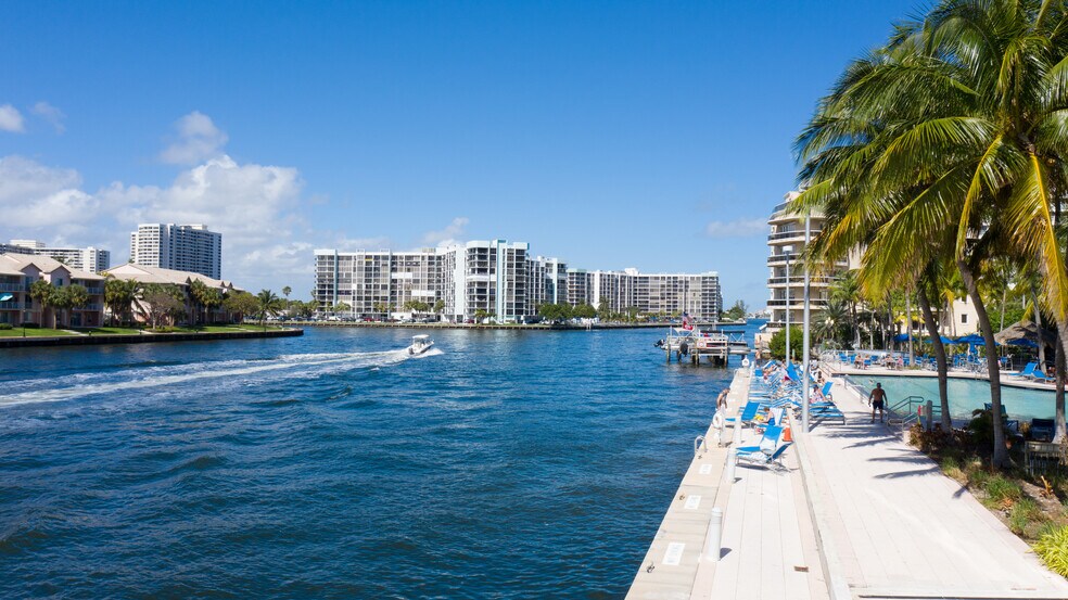 More Photos Of 4010 S Ocean Dr, Hollywood Hotel For Lease