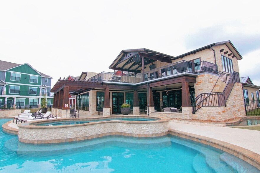 More Photos Of 2888 Nash St, Bryan Apartments For Sale