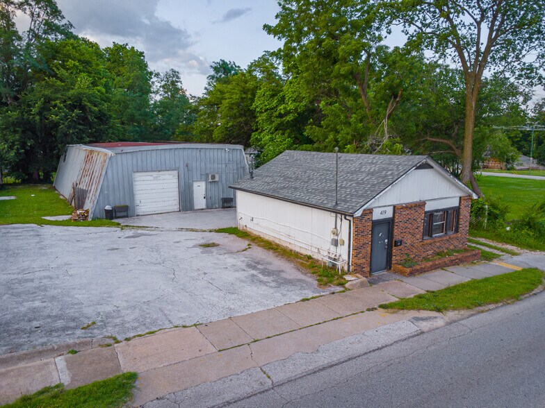 Primary Photo Of 419 W Kearney St, Springfield Freestanding For Sale