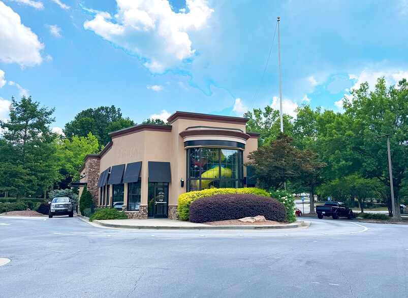 More Photos Of 2020 Satellite Blvd, Duluth Fast Food For Sale