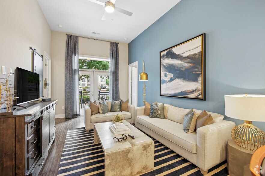 More Photos Of 7420 N Rea Park Ln, Charlotte Apartments For Lease