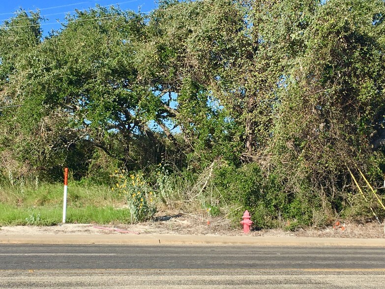 More Photos Of 1636 W Market St, Rockport Land For Sale
