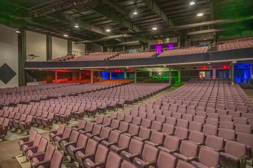 More Photos Of 430 Munroe Ave, Wisconsin Dells Theater Concert Hall For Sale