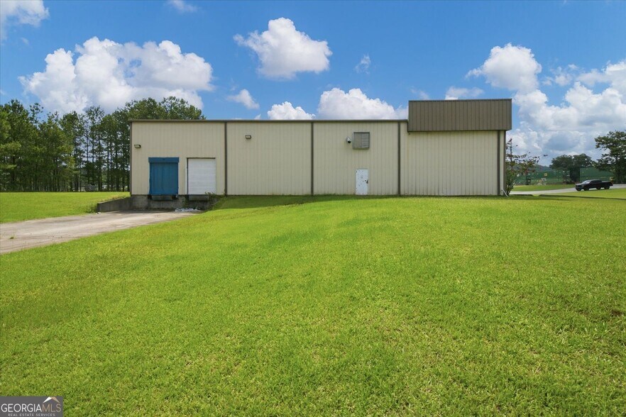More Photos Of 524 Golf Course Rd, Tallapoosa Warehouse For Lease