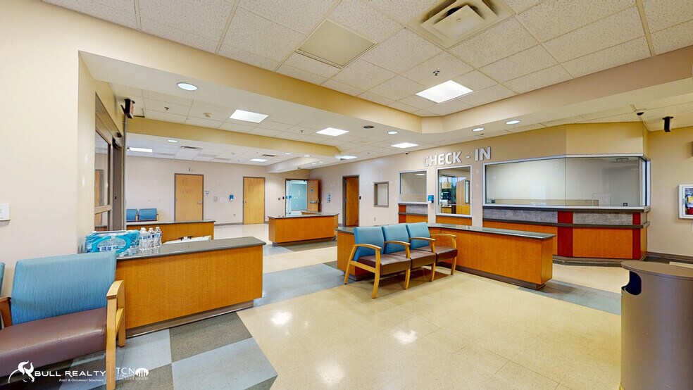 More Photos Of 1362 S Main St, Ellijay Hospital For Lease