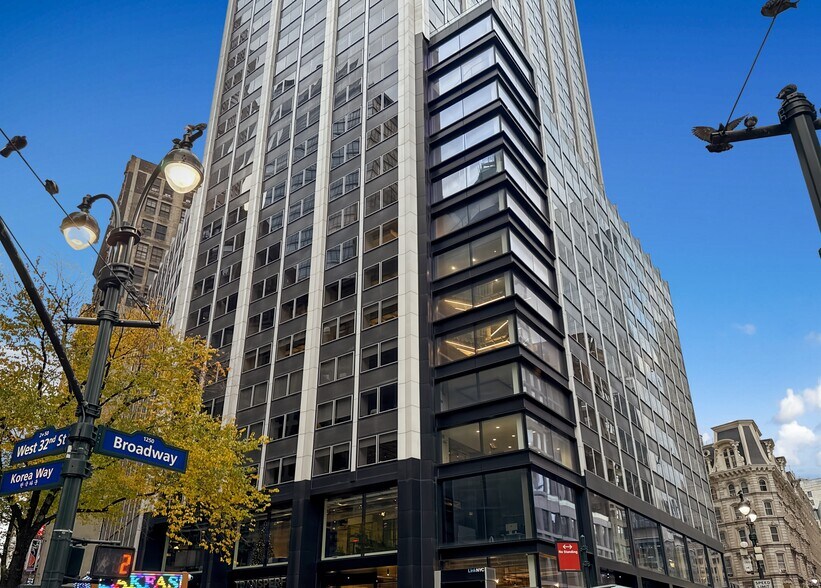 More Photos Of 1250 Broadway, New York Coworking Space