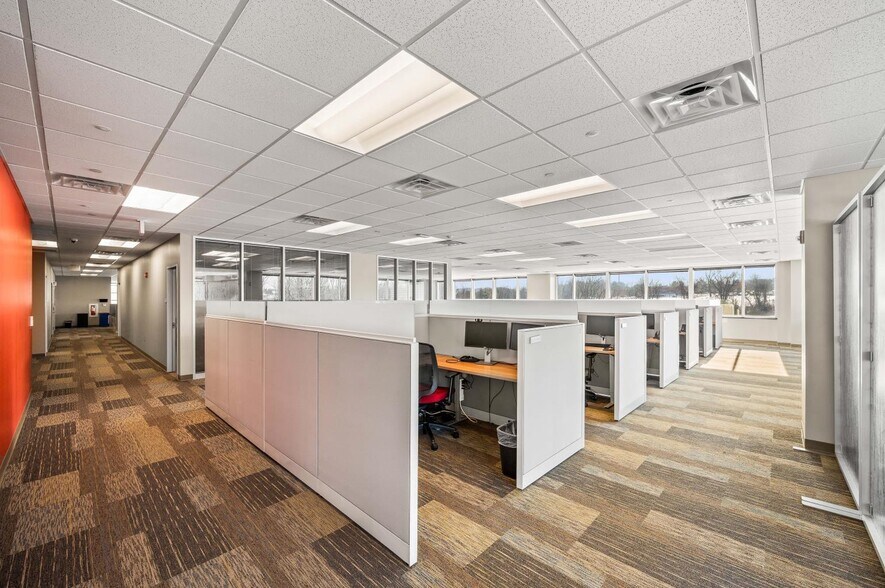 More Photos Of 505 Eagleview Blvd, Exton Unknown For Lease