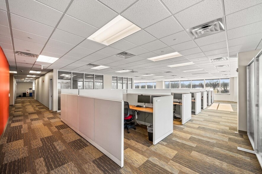 More Photos Of 505 Eagleview Blvd, Exton Unknown For Lease