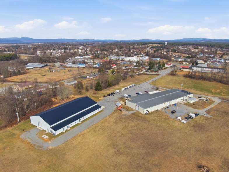 More Photos Of 5192 Dominion Dr, Dublin Warehouse For Sale