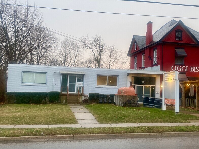 More Photos Of 16 Ontario St, Grimsby Office Residential For Sale
