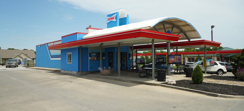 More Photos Of 550 Northstar Ct, Tonganoxie Fast Food For Sale