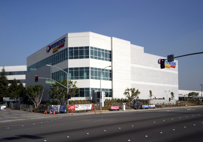 More Photos Of 5045 W Slauson Rd, Los Angeles Health Club For Lease