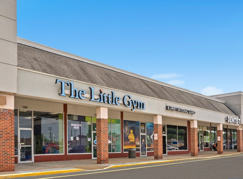 More Photos Of 14-72 Fenton Plz, Fenton Unknown For Lease