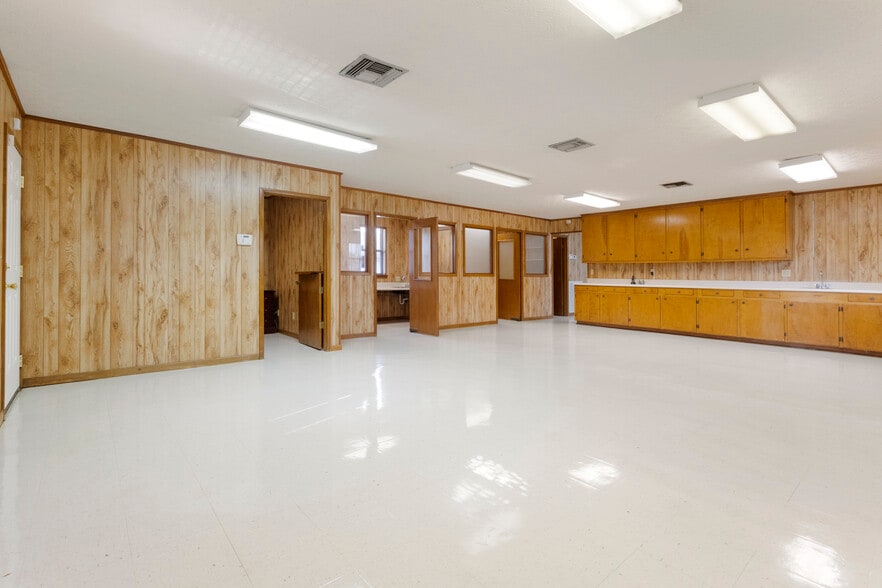 More Photos Of 1308 Balboa Ave, Panama City Office For Sale
