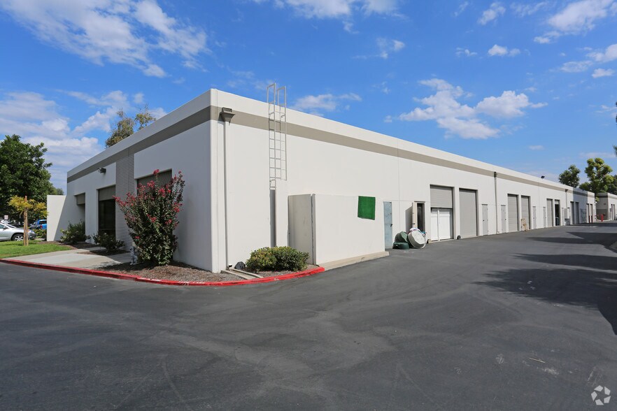 More Photos Of 2600 Walnut Ave, Tustin Unknown For Lease