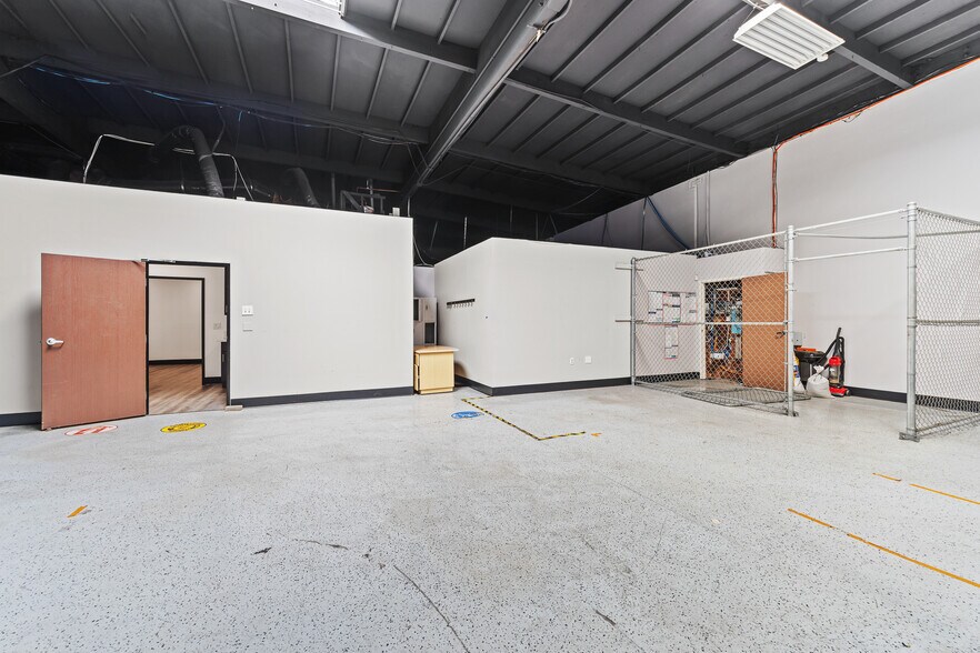 More Photos Of 23282 Peralta Dr, Laguna Hills Warehouse For Sale