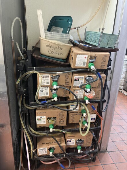 More Photos Of 1427 W Galena Ave, Freeport Freestanding For Sale