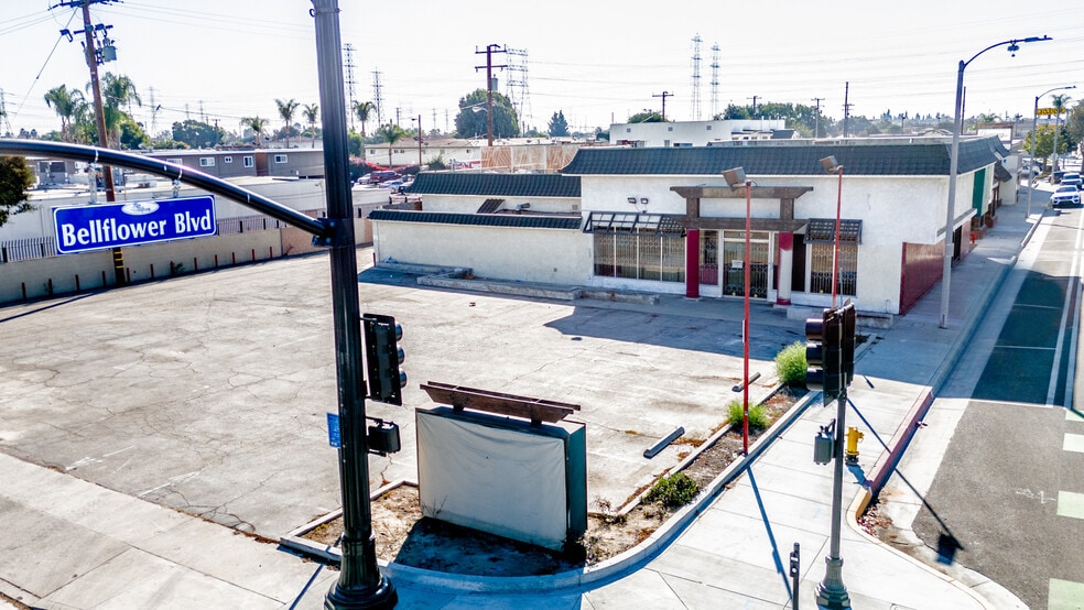 More Photos Of 17800-17812 Bellflower Blvd, Bellflower Restaurant For Lease