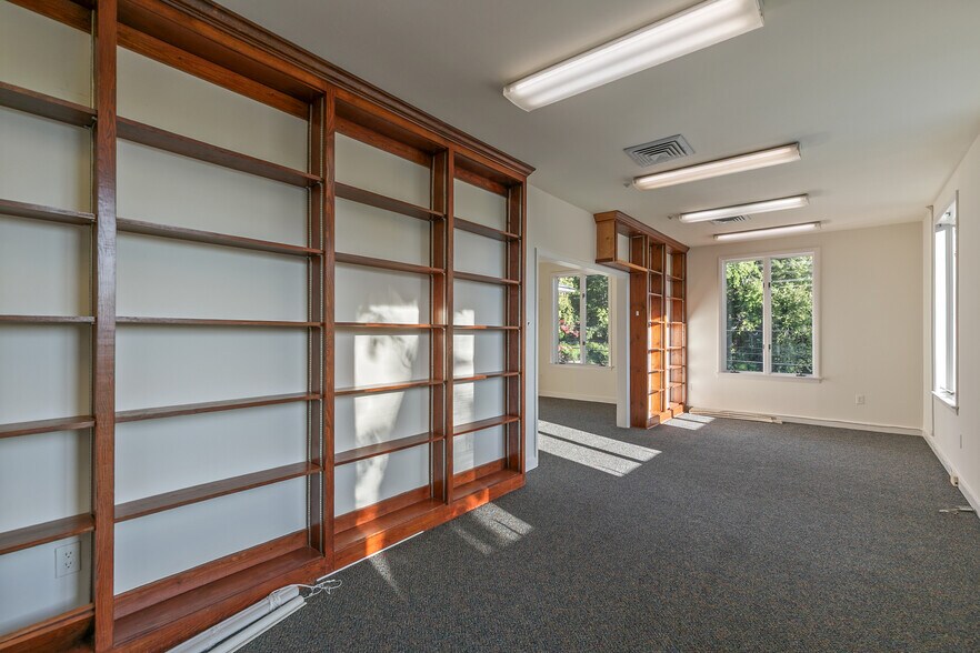 More Photos Of 8417 Patterson Ave, Richmond Office For Lease