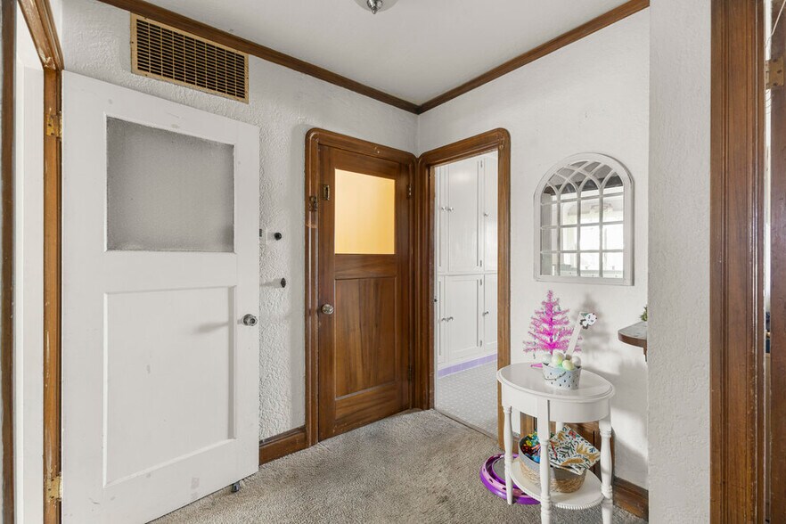 More Photos Of 2900 Barrett Ave, Richmond Multifamily For Sale