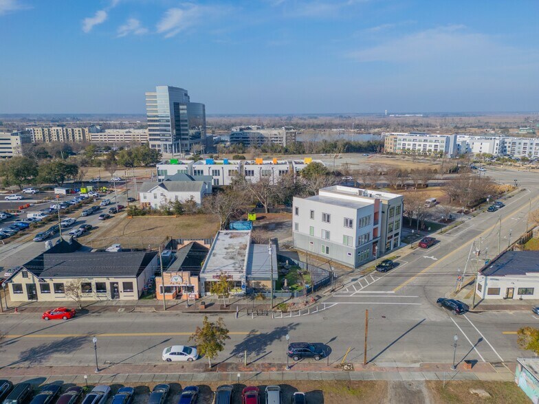 More Photos Of 1007 N 4th St, Wilmington Storefront For Lease