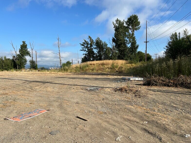 More Photos Of 12299 N Lombard St, Portland Land For Sale