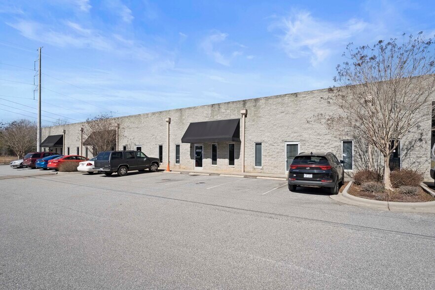 More Photos Of 7471-7473 Hagers Hollow Dr, Denver Warehouse For Lease