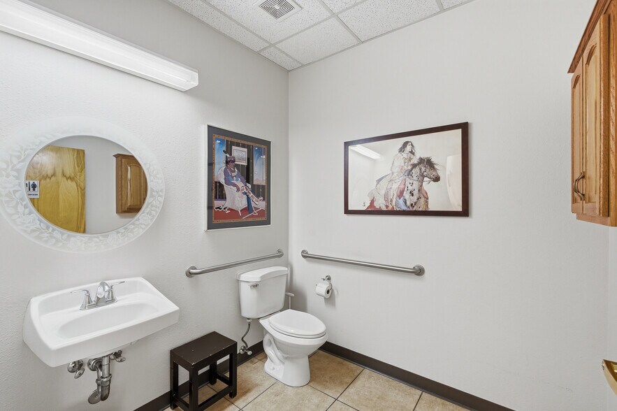 More Photos Of 2074 Galisteo St, Santa Fe Medical For Sale