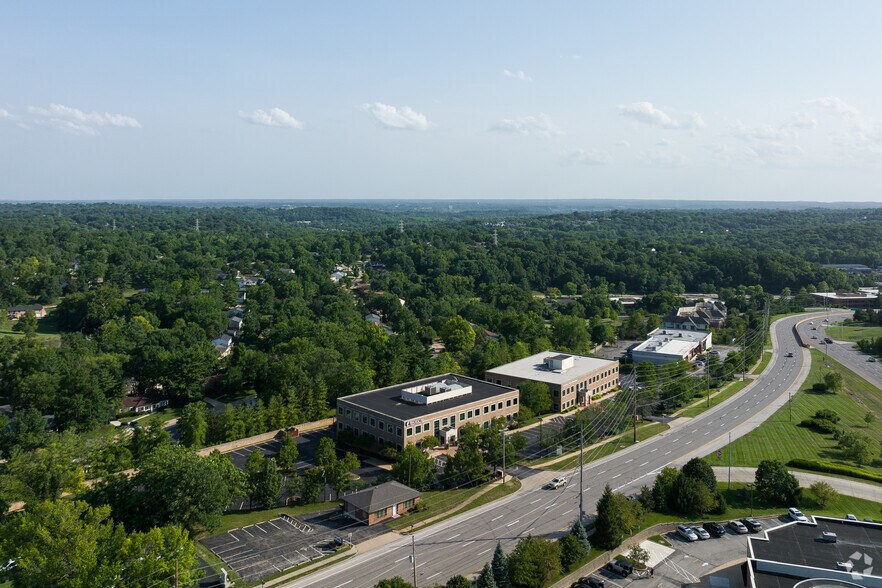 More Photos Of 13354 Manchester Rd, Des Peres Medical For Lease