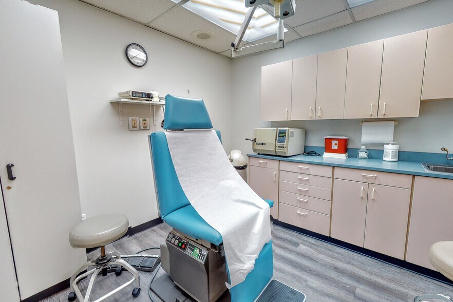 More Photos Of 545 Island Rd, Ramsey Medical For Lease
