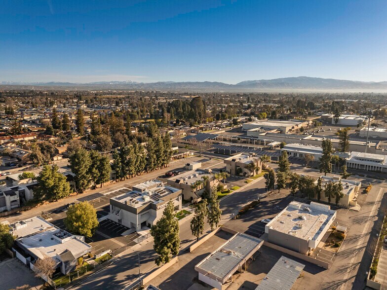 More Photos Of 4600 W American Ave, Bakersfield Office For Sale