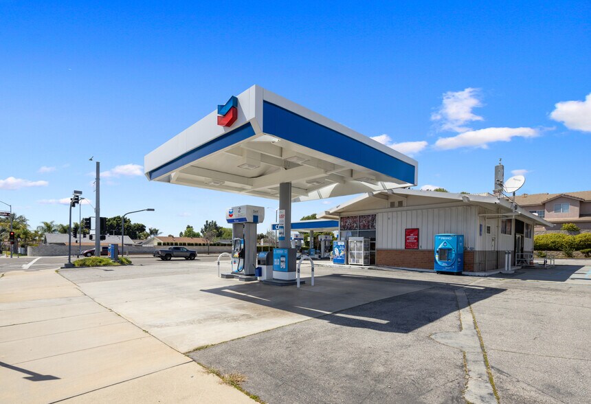 More Photos Of 15354 La Mirada Blvd, La Mirada General Retail For Sale