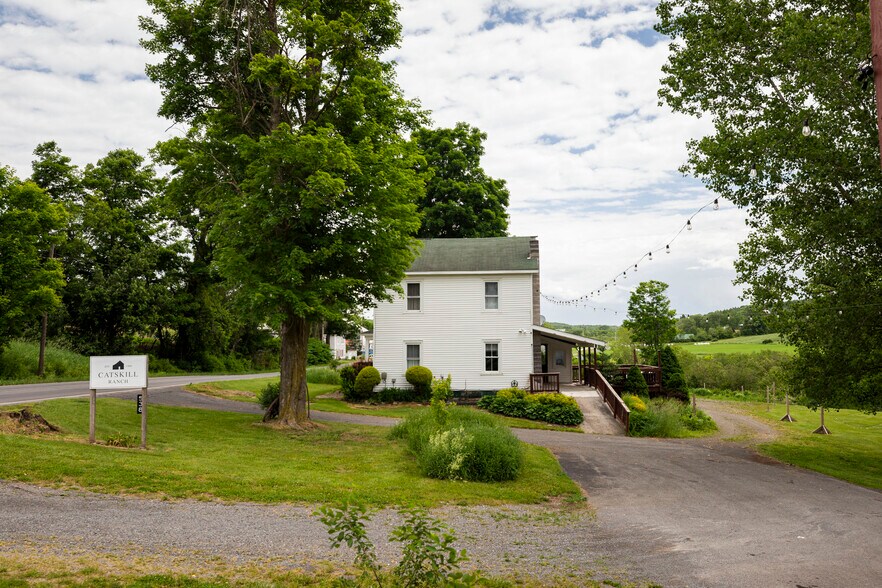 More Photos Of 538 N Harpersfield Rd, Jefferson Specialty For Sale