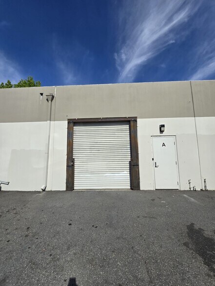 More Photos Of 10282 Trask Ave, Garden Grove Warehouse For Lease
