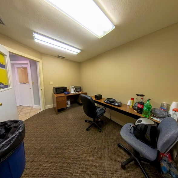More Photos Of 112 NE Sanchez Ave, Ocala Office For Lease
