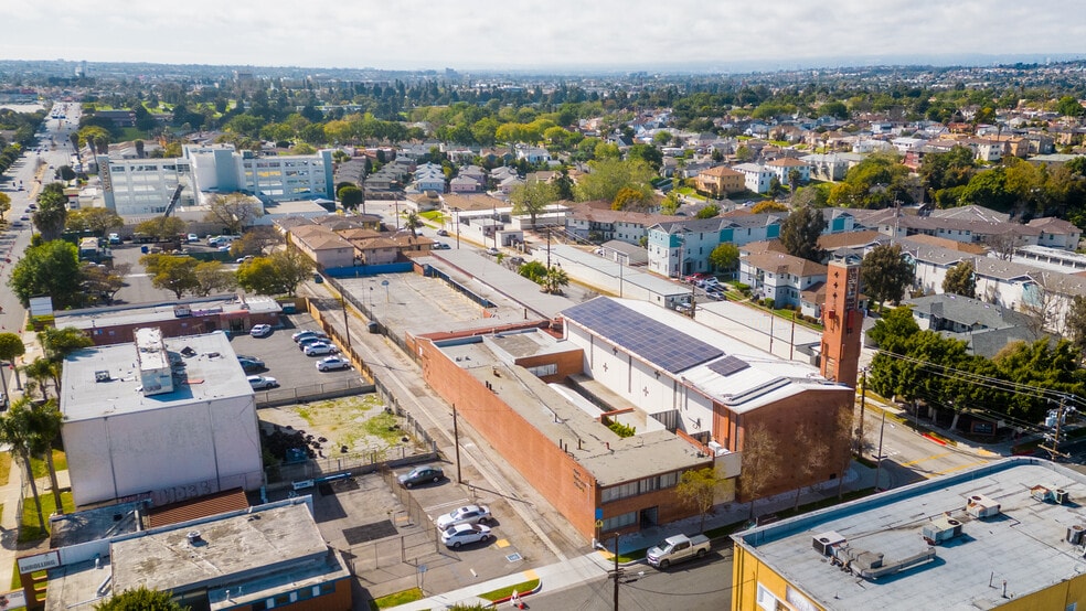More Photos Of 3320 W 85th St, Inglewood Apartments For Sale