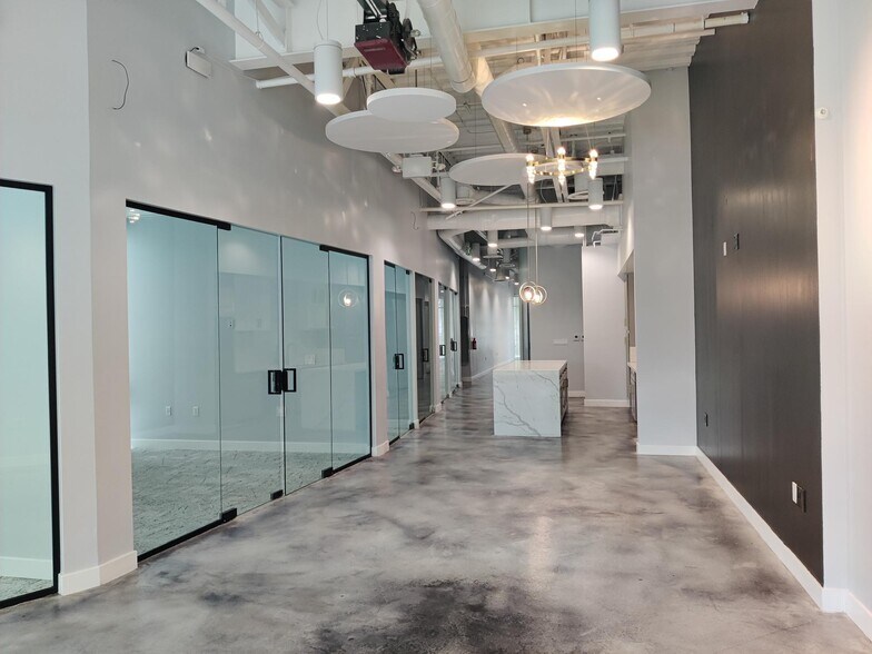 More Photos Of 3748 Bayer Ave, Long Beach Office For Lease