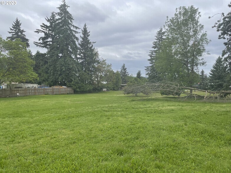 More Photos Of 340 NE Marine Dr, Portland Land For Sale