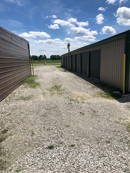More Photos Of 2453 IN-48 Rd, Shelburn Warehouse For Sale