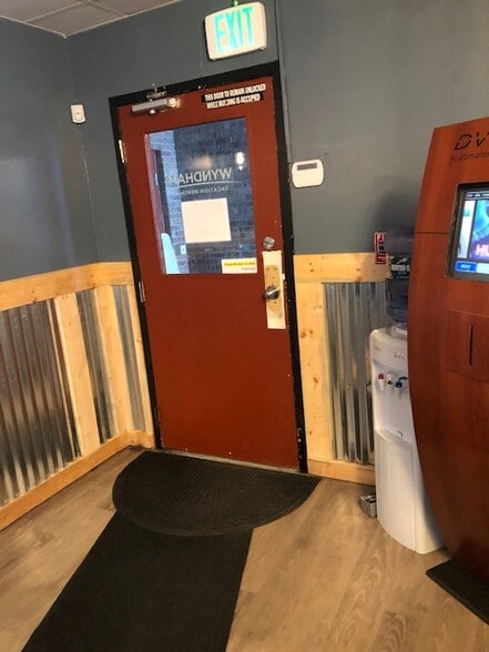 More Photos Of 100 S Park Ave, Breckenridge General Retail For Lease