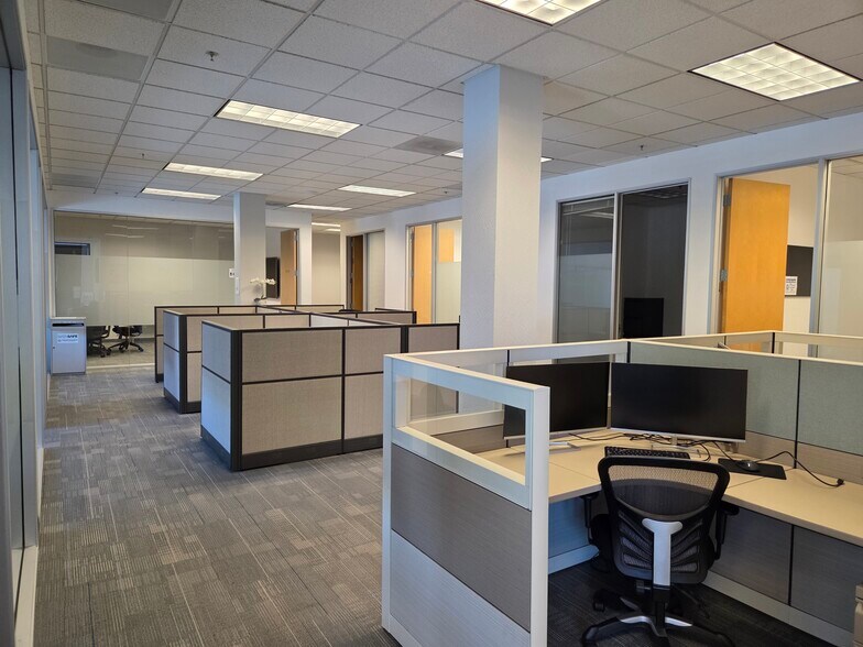 More Photos Of 960 San Antonio Rd, Palo Alto Office For Lease