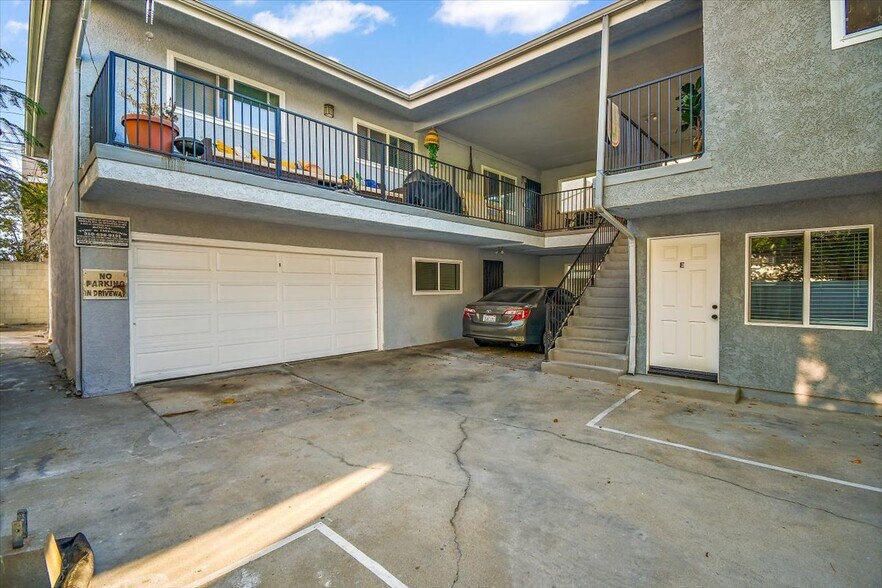 More Photos Of 2226 Voorhees Ave, Redondo Beach Apartments For Sale
