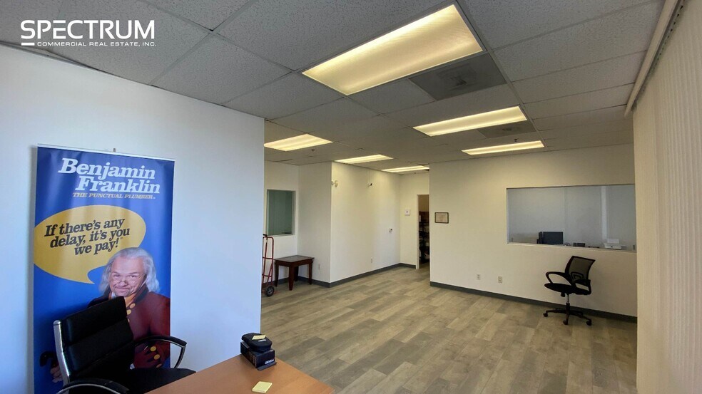 More Photos Of 26470 Ruether Ave, Santa Clarita Warehouse For Lease